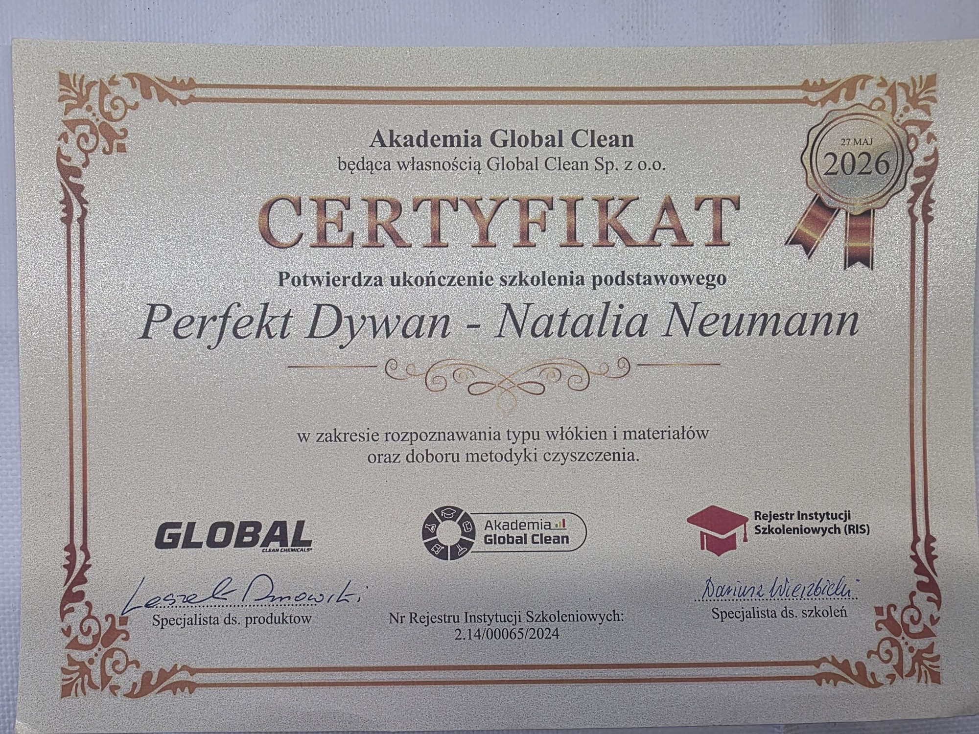 Certyfikat szkolenia podstawowego z czyszczenia dywanów, Akademia Global Clean, Perfekt Dywan Natalia Neumann